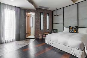 Warehouse Inn