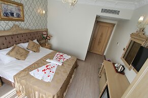 Apple Tree Hotel