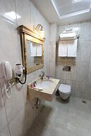 Apple Tree Hotel