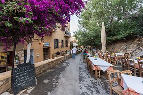 Elia Portou Due