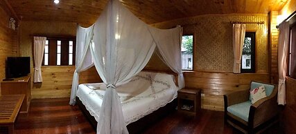 Baan Soontree Resort