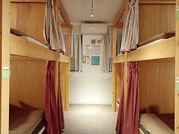 J-Hoppers Osaka Universal - Hostel