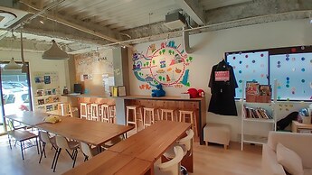 J-Hoppers Osaka Universal - Hostel