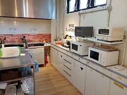 J-Hoppers Osaka Universal - Hostel