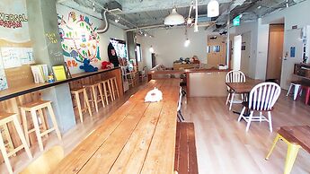 J-Hoppers Osaka Universal - Hostel