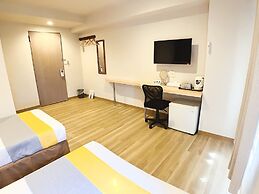 Victoria Hotel Naha