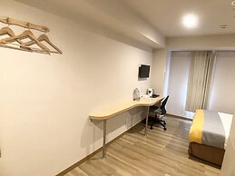 Victoria Hotel Naha