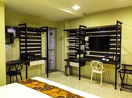 Louis Hotel