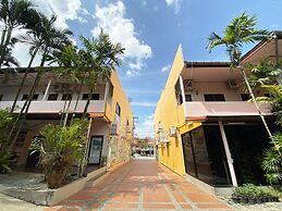 Khaolak Grand City
