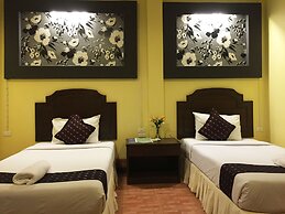 Khaolak Grand City