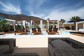 Aurora Luxury Suites