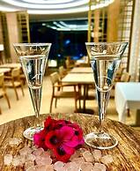 Aurora Luxury Suites