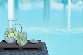 Aurora Luxury Suites