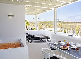 Aurora Luxury Suites