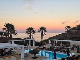 Aurora Luxury Suites