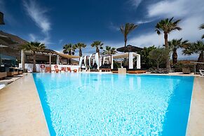 Aurora Luxury Suites