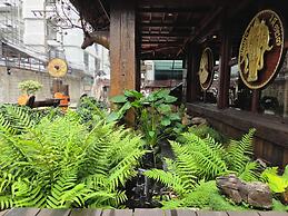 True Siam Rangnam Hotel