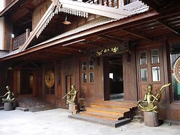 True Siam Rangnam Hotel