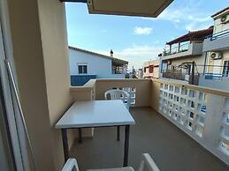 Albatross Studios & Apartments