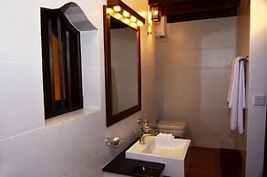 56 by Deco