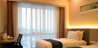 V8 Hotel