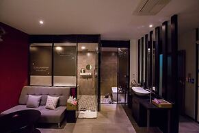 The Zenith Hotel