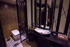 The Zenith Hotel