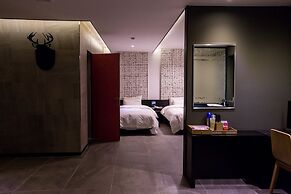 The Zenith Hotel