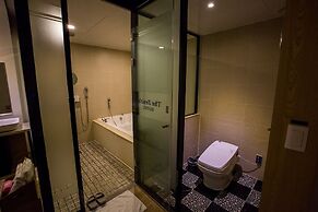 The Zenith Hotel