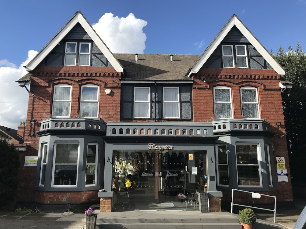 Bennetts Hotel