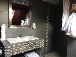 Bennetts Hotel