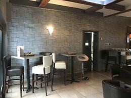 Bennetts Hotel