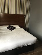 Bennetts Hotel