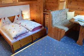 Garni Meinrad