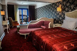 Paradise Island Hotel
