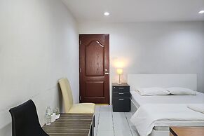 Freesia Guesthouse Suvarnabhumi