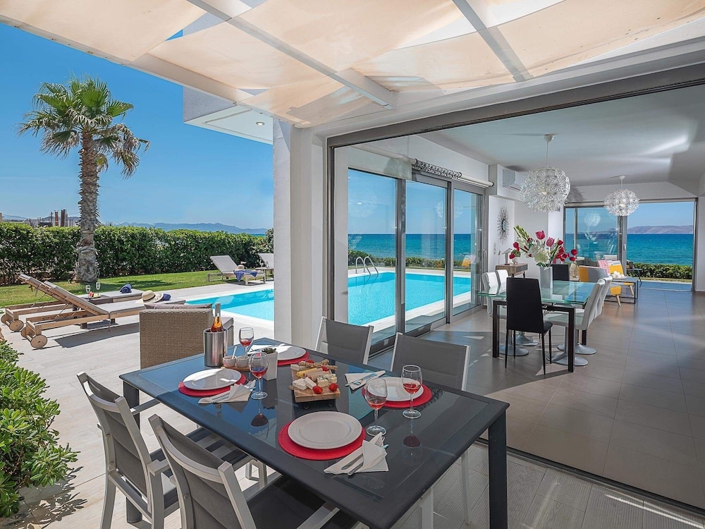 Villa Almyra