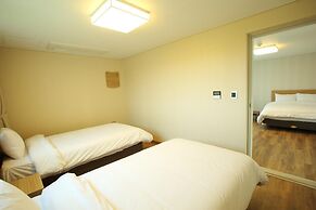 Suave Hotel