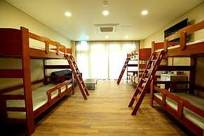 Suave Hotel