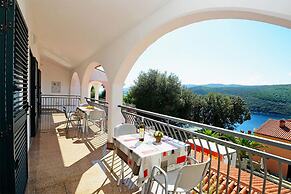 House Adrijana