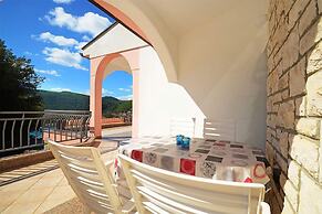 House Adrijana