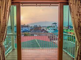 Rendezvous Classic House