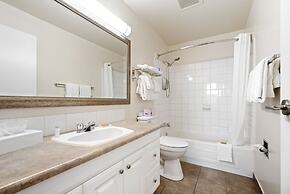 Guest House Inn & Suites