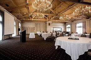 Oakwood Resort