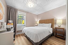 The Bloomfield Inn