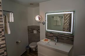 Commodore Suites, SureStay Collection by Best Western