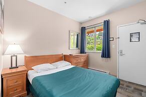 Squamish Adventure Inn
