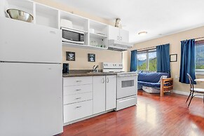Squamish Adventure Inn