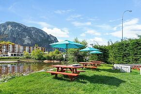 Squamish Adventure Inn