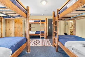 Squamish Adventure Inn